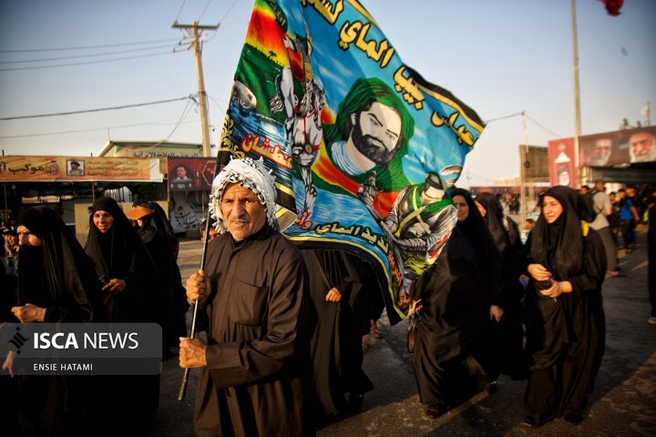 تردد پرحجم در جاده مهران/ بازگشت ۲۳۰ هزار زائر اربعین از طریق مرزهای ۶ گانه در ۲۴ ساعت گذشته تردد پرحجم در جاده مهران/ بازگشت ۲۳۰ هزار زائر اربعین از طریق مرزهای ۶ گانه در ۲۴ ساعت گذشته