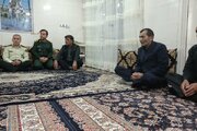 تجلیل مسئولان شهرستان کهگیلویه از ایثار خانواده شهید ابوالفضل پیمان