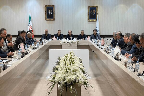 تأمین و توزیع ۱۲۰ هزار تن کالای اساسی در اردبیل