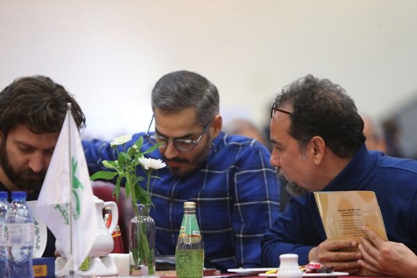 فراخوان ارسال آثار ادبی با موضوع «رهبر شهید» منتشر شد