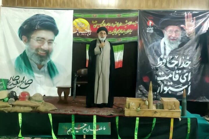 یاد شهدا تا ابد زنده می‌ماند