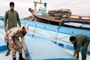 کشف ۵ هزار لیتر سوخت قاچاق و چندین قبضه سلاح گرم توسط مرزبانان هرمزگان