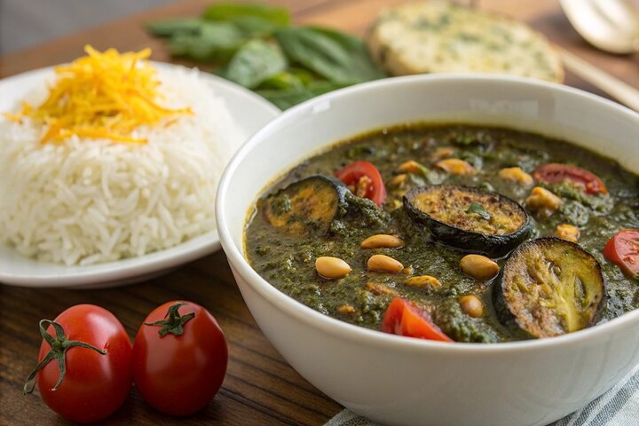 آموزش آشپزی / طرز تهیه قورمه سبزی رشتی با دستور اصیل شمالی
