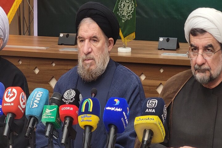 شایعات پایان اجتماعات شبانه باطل است و این حرکت مردمی با قوت ادامه دارد شایعات پایان اجتماعات شبانه باطل است و این حرکت مردمی با قوت ادامه دارد