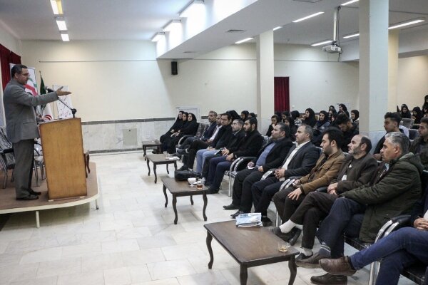 مطالبه‌گری مسئولانه، مسیر بهبود امور و رفع مشکلات جامعه است