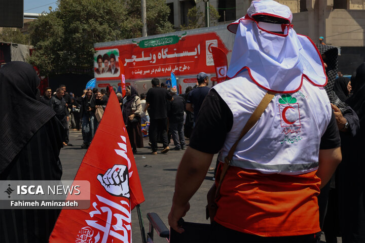 عزاداری و خدمت‌رسانی موکب‌ها در سالروز شهادت امام رضا(ع)