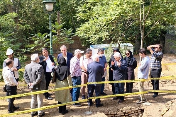 معاون میراث‌فرهنگی خواستار تسریع در فرآیند مرمت کاخ صاحبقرانیه شد