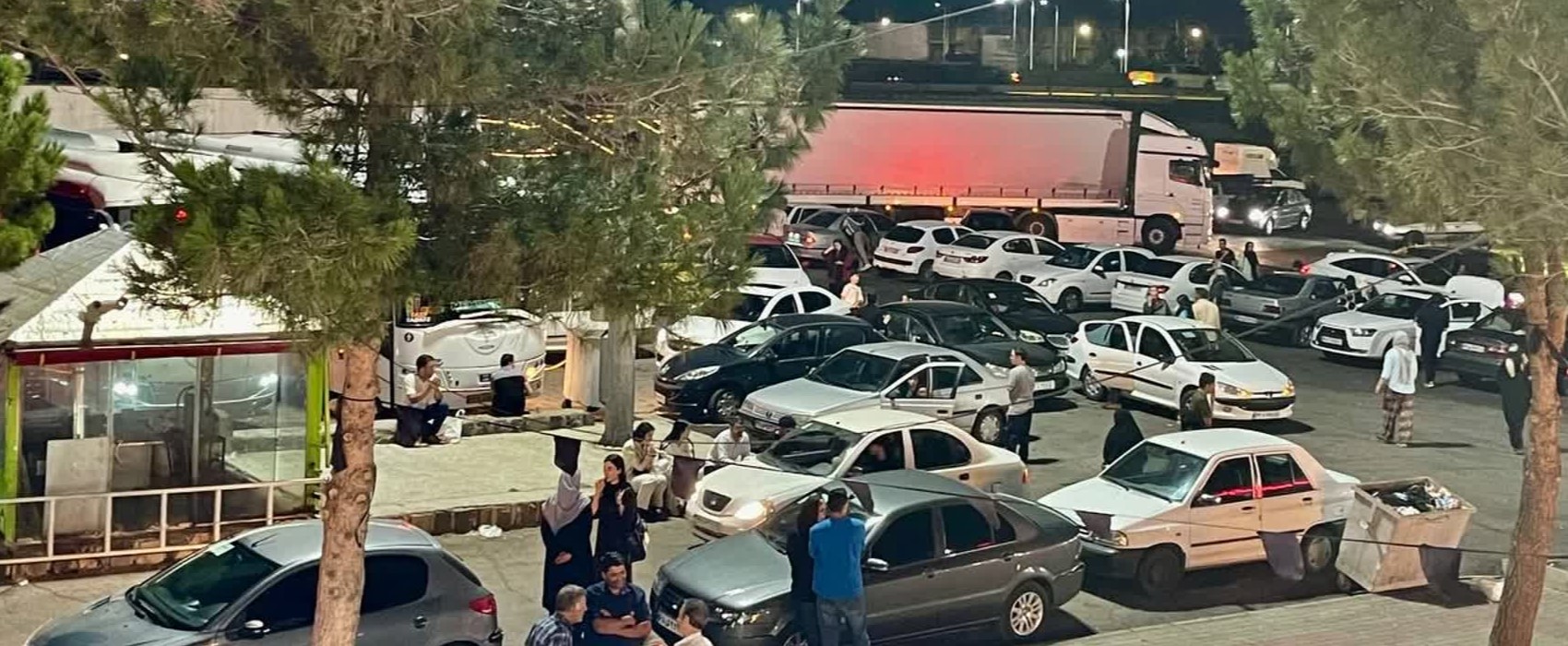 هم‌افزایی صنعت و گردشگری در هیدج؛ پیشنهاد ایجاد ویترین ملی محصولات کفش در مجموعه لاله