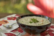 آموزش آشپزی / طرز تهیه سوپ خامه‌ای تبریزی؛ مجلسی و مقوی