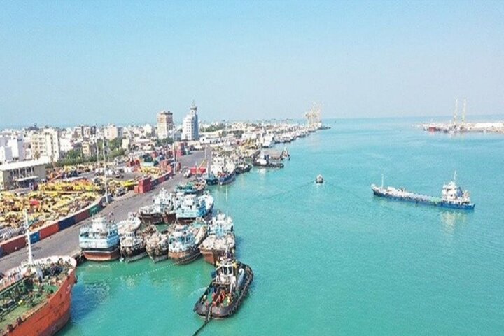 پاکسازی موفقیت‌آمیز لکه‌های نفتی در سواحل سوزا و شیب‌دراز هرمزگان