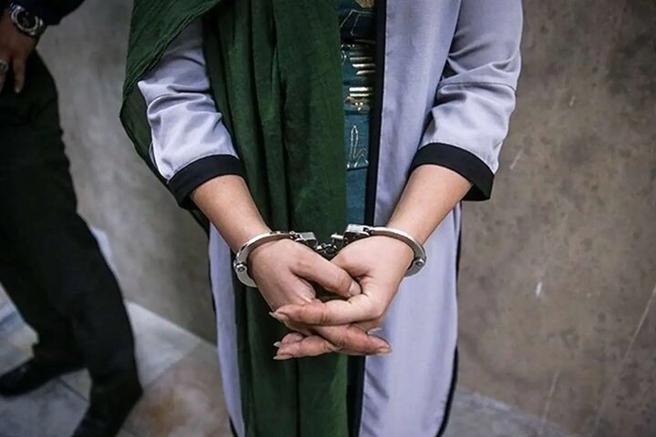 زن موادفروش در شهر ری به دام افتاد زن موادفروش در شهر ری به دام افتاد