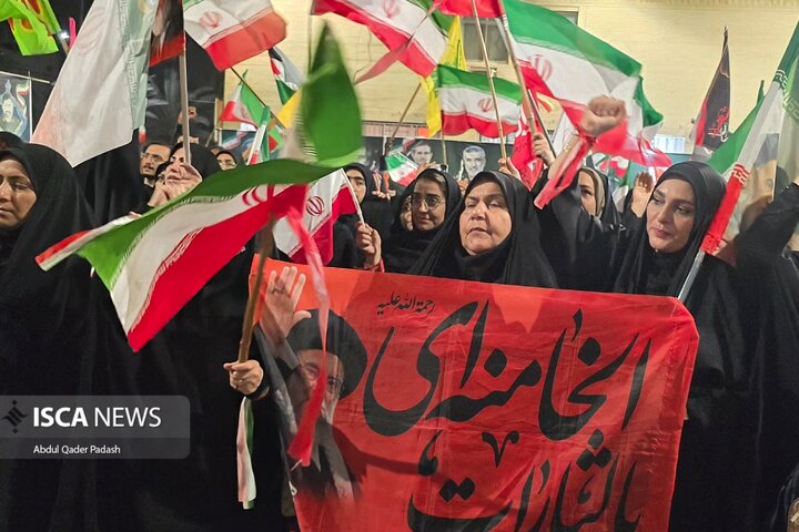 مراسم بزرگداشت چهلمین روز تدفین رهبر شهید (ره) در چابهار cfz
