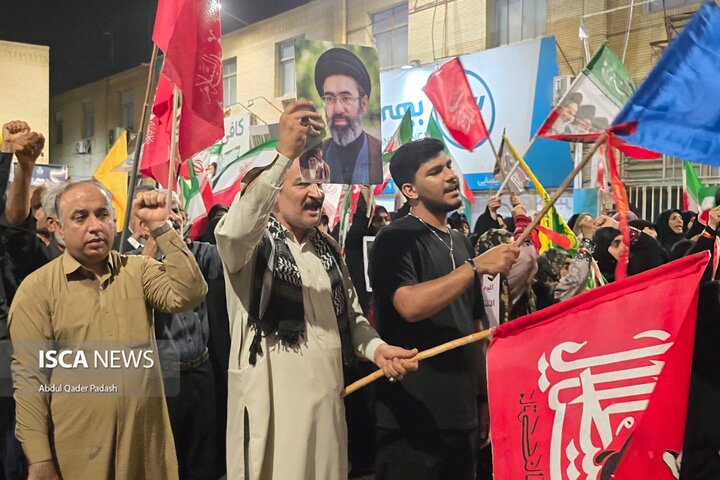 مراسم بزرگداشت چهلمین روز تدفین رهبر شهید (ره) در چابهار cfz
