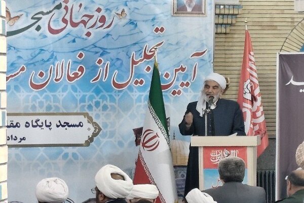 مسجد می‌تواند به پایگاه حل مشکلات اجتماعی مردم تبدیل شود