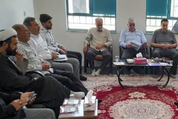 نشست راهبردی در مسیر توسعه هیدج؛ بازخوانی چالش‌های بنیادین شهر در دیدار مسئولان با امام جمعه