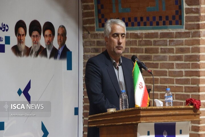 نمایشگاه قاب توسعه در اردبیل