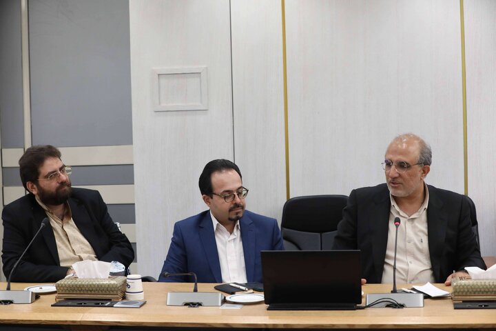 بازدید معاون از فولاد