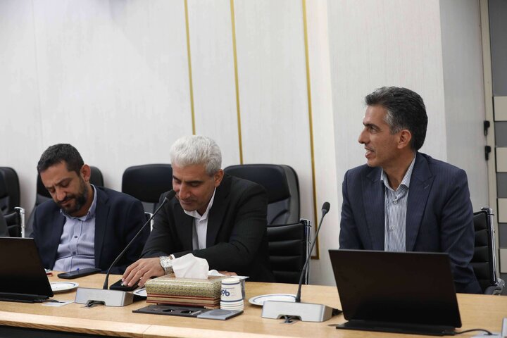 بازدید معاون از فولاد