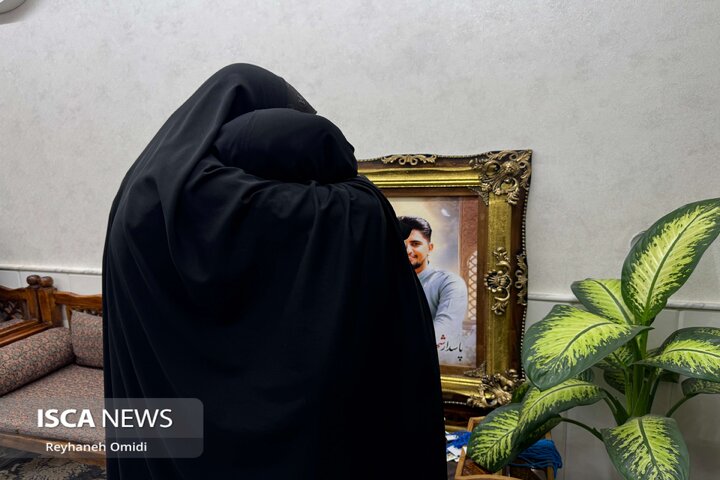 بازدید خانواده شهید در کاشان