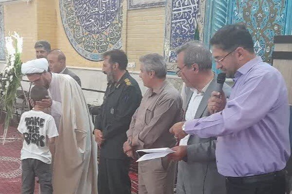 میعادگاه خدمت و معنویت؛ از پاسخگویی بی‌واسطه مسئولان تا تکریم «محمد»های نمازگزار