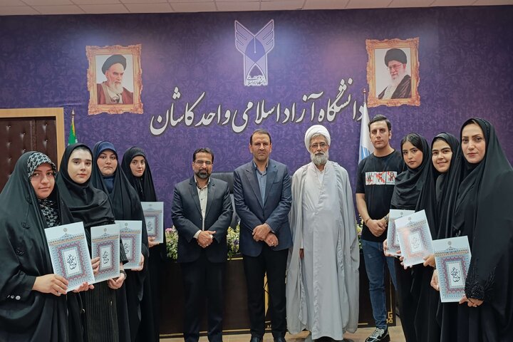 تقدیر از اعضای دفتر ایسکانیوز کاشان