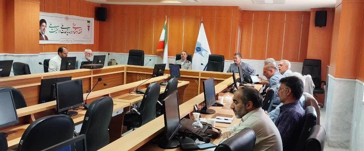 از «تنگه هرمز» تا «جبهه مقاومت»؛ کارگاه تخصصی علوم دفاع مقدس در زنجان برگزار شد