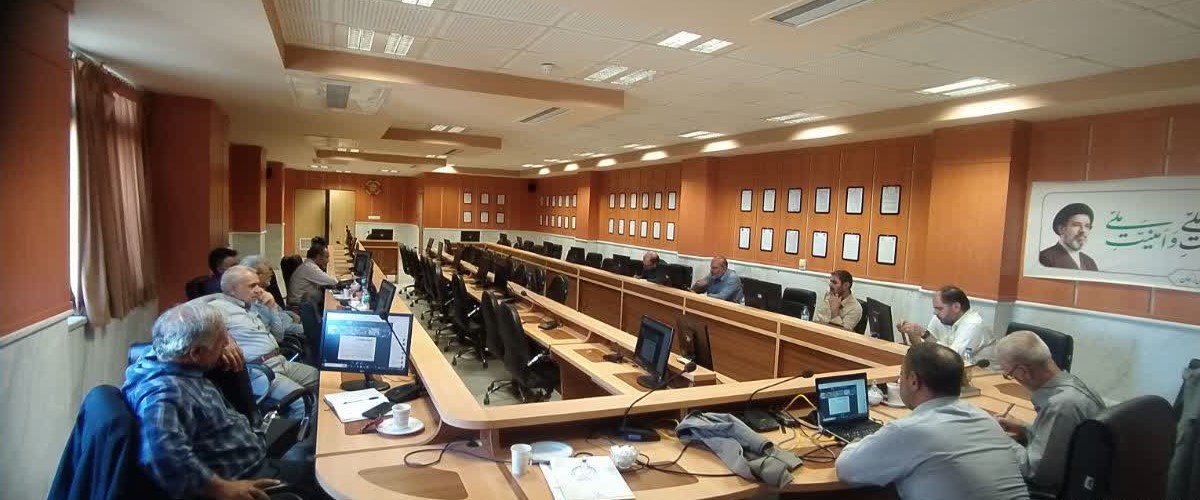 از «تنگه هرمز» تا «جبهه مقاومت»؛ کارگاه تخصصی علوم دفاع مقدس در زنجان برگزار شد
