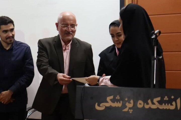 جشن پزشکان آینده در زنجان؛ از استندآپ کمدی تا سکانس‌های پرشور دانشجویی