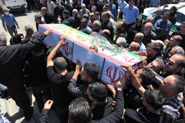 پیکر مطهر شهید سید مالک موسوی‌تبار در زادگاهش آرام گرفت