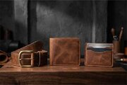 ست چرم اصل چند سال عمر می‌کند؟ مقایسه‌ی هزینه‌ی چرم طبیعی و مصنوعی در بلندمدت