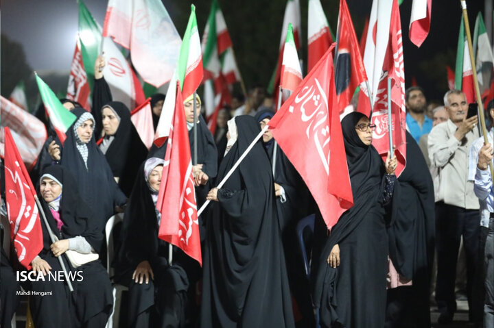 حضور حماسی بندرعباس در میدان بصیرت