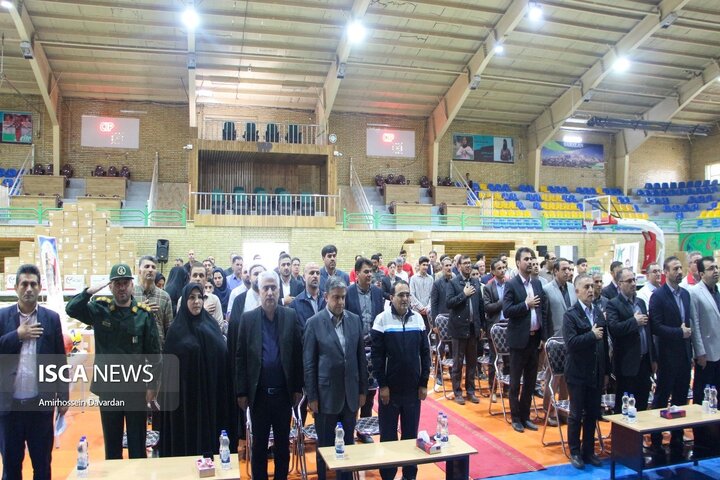 افتتاح زمین چمن مصنوعی و رونمایی از تجهیزات ورزشی در اردبیل