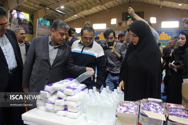 افتتاح زمین چمن مصنوعی و رونمایی از تجهیزات ورزشی در اردبیل