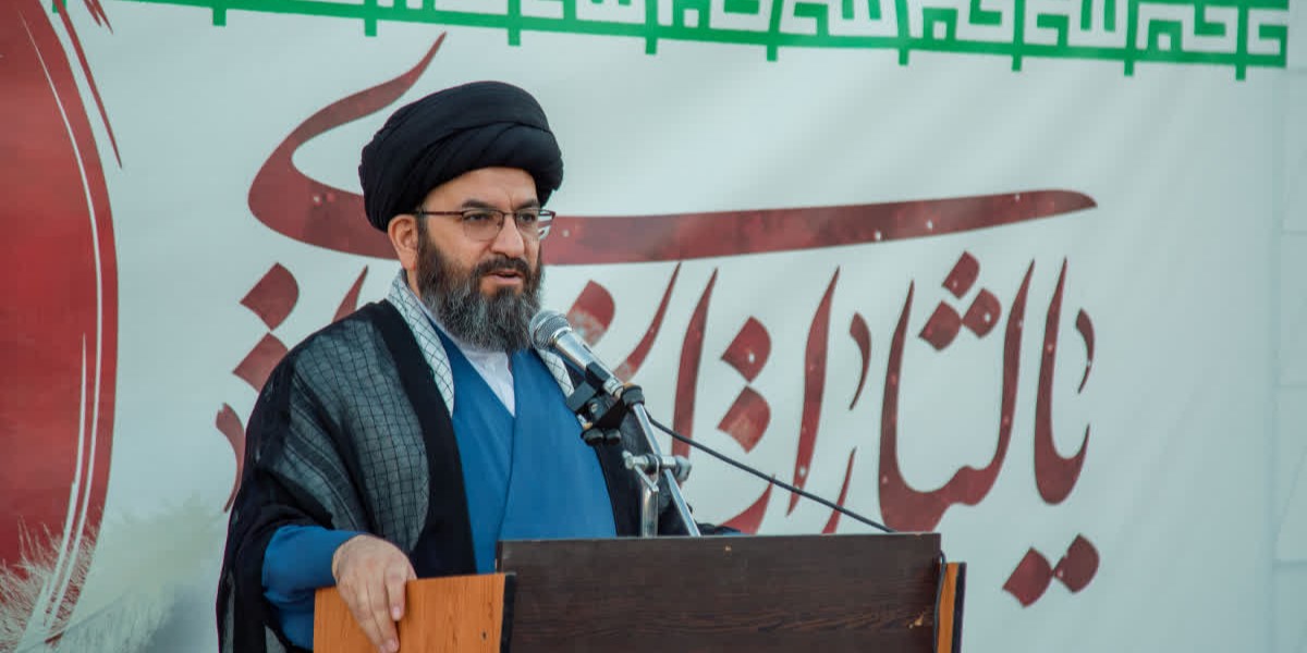 برگزاری مراسم یادبود قائد شهید امت و شهدای روستای خوئین در زنجان