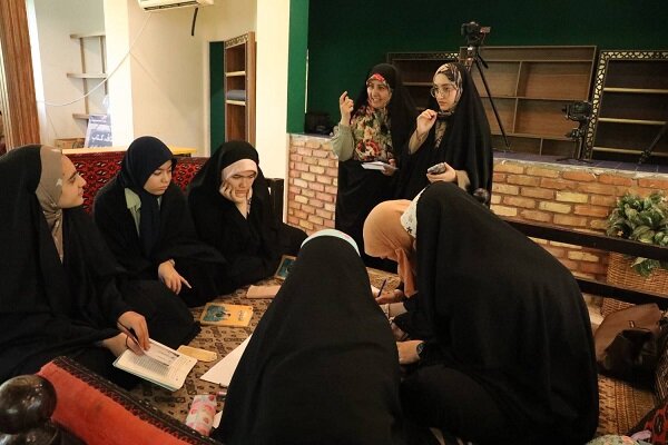 اردوی کتاب‌بازی با محوریت کتاب «قاف اقیانوس» در فرهنگسرای خاوران