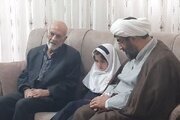 جای خالی پدر در «جشن شکوفه‌ها» پر شد؛ مشایعت فرزند شهید محسن احمدی تا مدرسه توسط مسئولان زنجانی