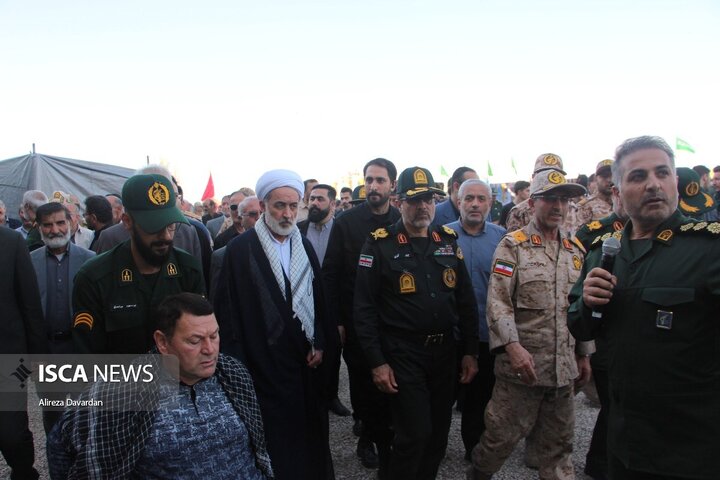 نمایشگاه رزمی فرهنگی دفاع مقدس در اردبیل