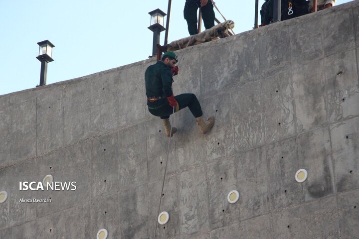 نمایشگاه رزمی فرهنگی دفاع مقدس در اردبیل