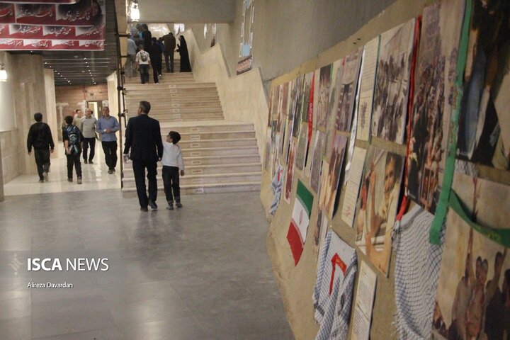 نمایشگاه رزمی فرهنگی دفاع مقدس در اردبیل