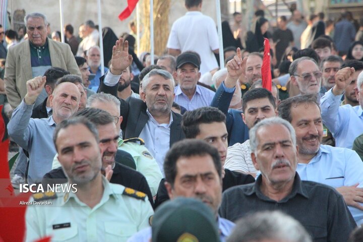 نمایشگاه رزمی فرهنگی دفاع مقدس در اردبیل
