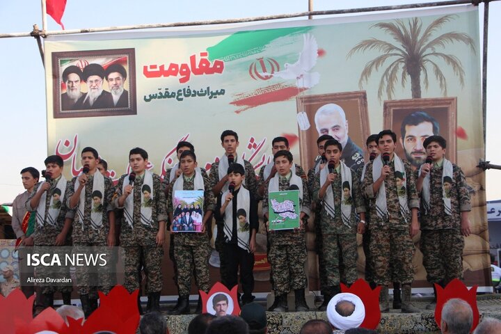 نمایشگاه رزمی فرهنگی دفاع مقدس در اردبیل