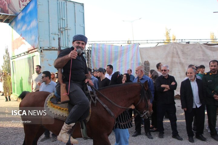 نمایشگاه رزمی فرهنگی دفاع مقدس در اردبیل