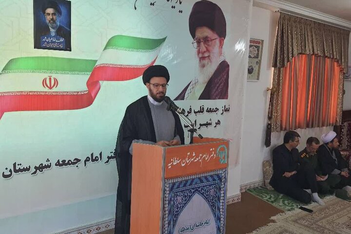 هشدار امام جمعه سلطانیه به جریان تحریف؛ دفاع مقدس گنجینه‌ای ناتمام برای مدیریت بحران است