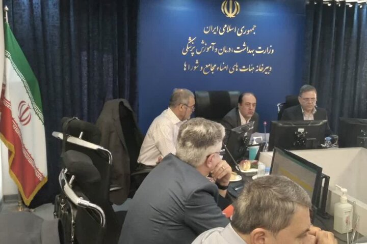 تصویب برنامه‌های راهبردی و بودجه سال ۱۴۰۵ دانشگاه علوم پزشکی زنجان در نخستین نشست هیأت امنا