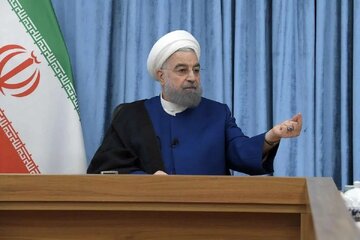 حسن روحانی: منظورم برگزاری همه‌پرسی برای دفاع در برابر تجاوز نبود
