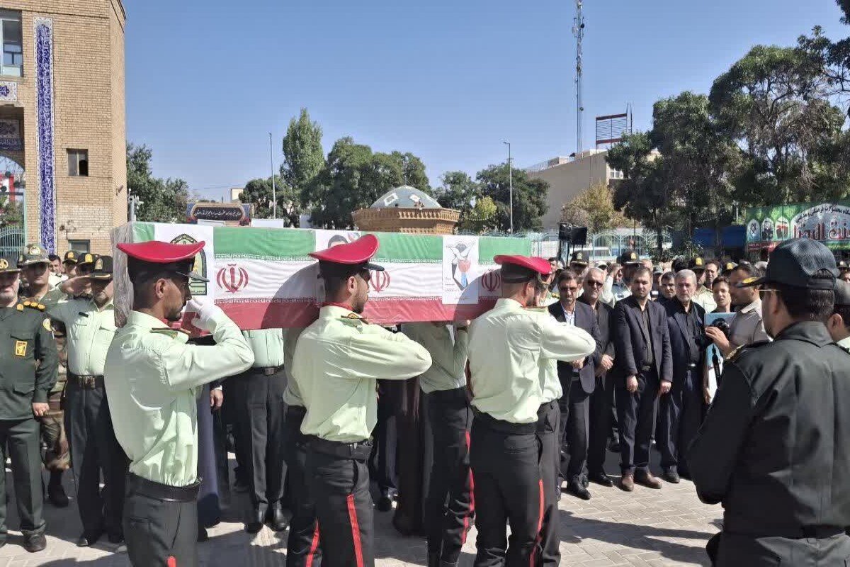 آیین باشکوه تشییع و اقامه نماز بر پیکر مطهر سرگرد شهید مجید بهرامی