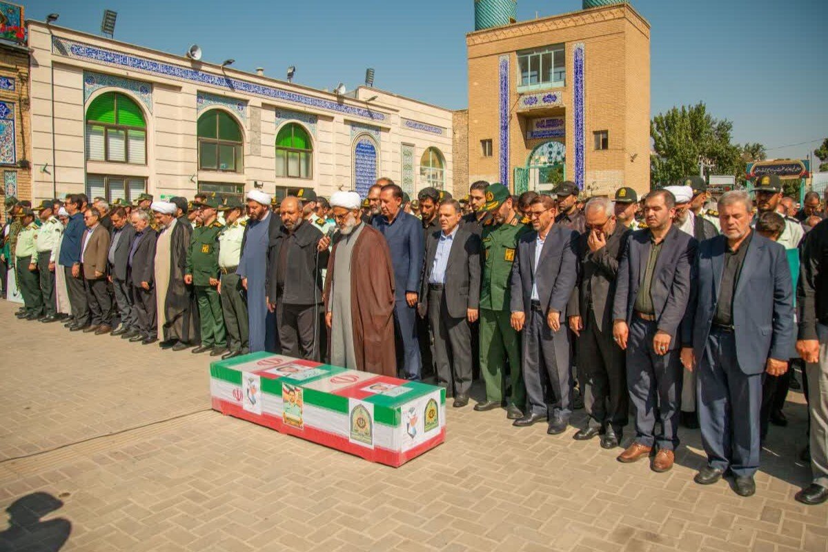 آیین باشکوه تشییع و اقامه نماز بر پیکر مطهر سرگرد شهید مجید بهرامی