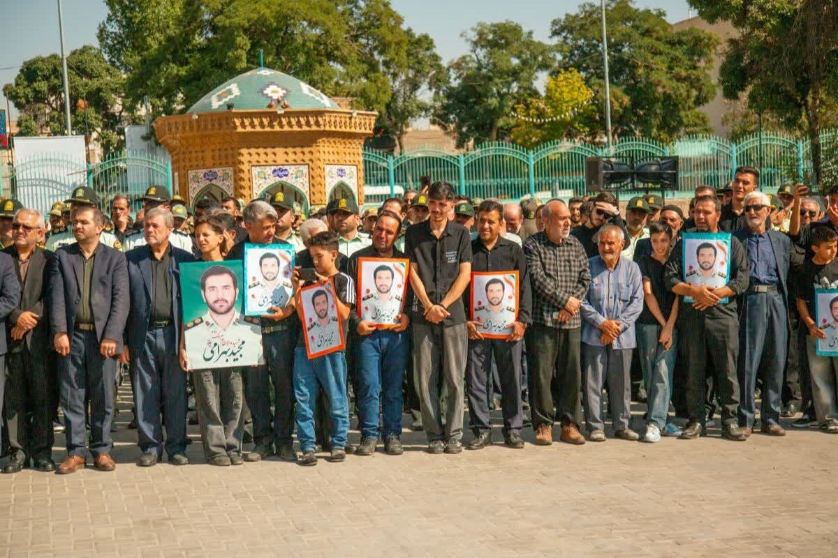 آیین باشکوه تشییع و اقامه نماز بر پیکر مطهر سرگرد شهید مجید بهرامی