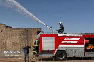 مانور بزرگ مدیریت بحران در شهرک‌های صنعتی کاشان؛ از اطفای حریق تا آمادگی در برابر نشت مواد شیمیایی