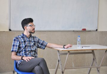 پادکست حرف در گوشی آدم‌ها با یکدیگر است